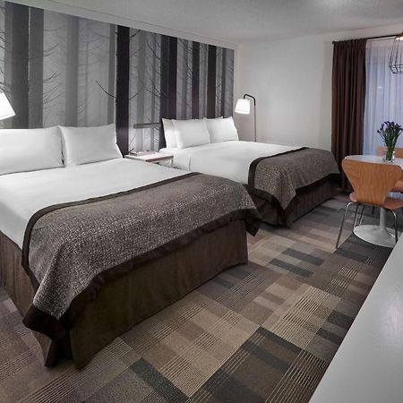 Coast Canmore Hotel & Conference Centre Экстерьер фото
